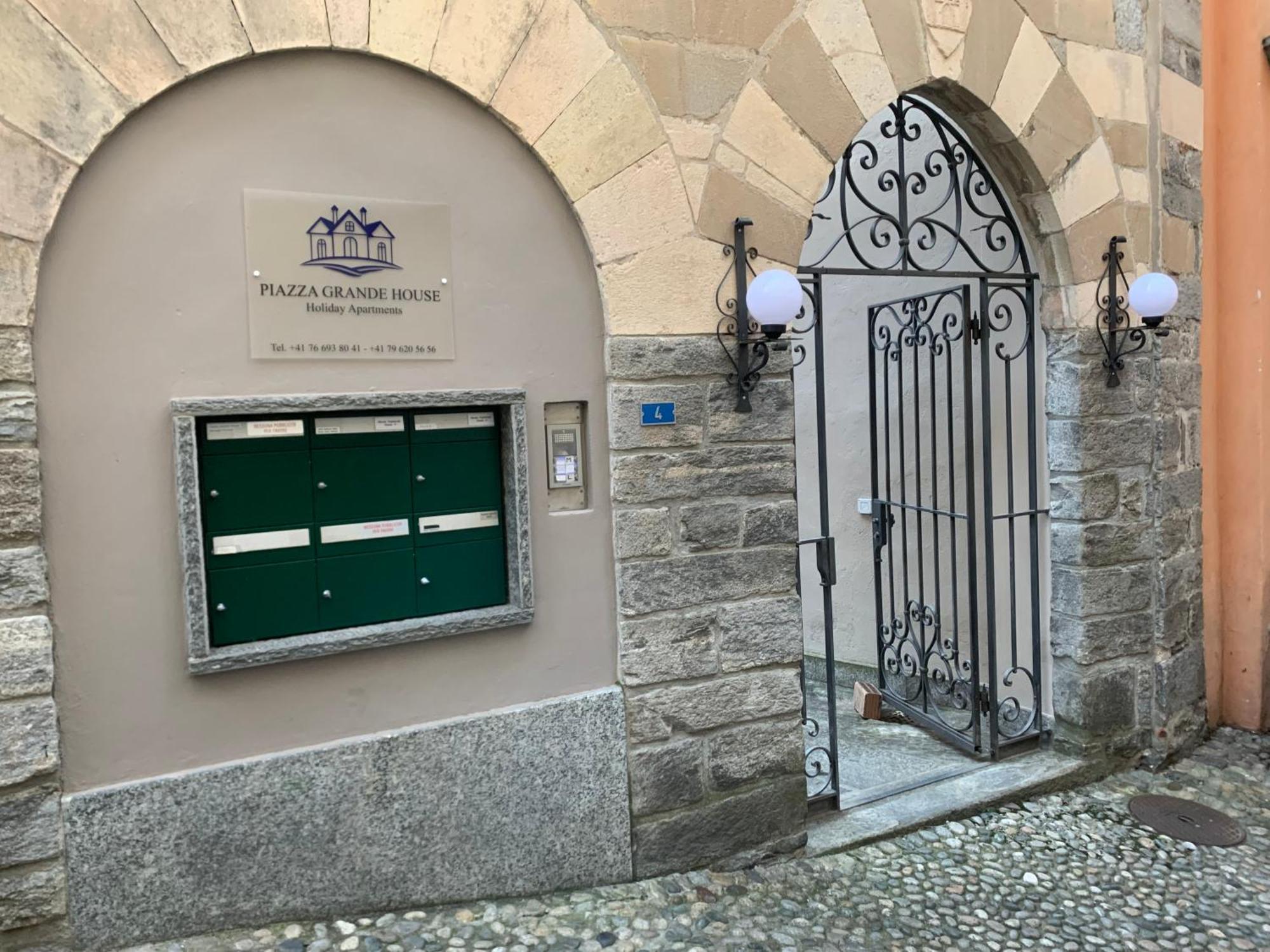 로카르노 Piazza Grande House 아파트 외부 사진
